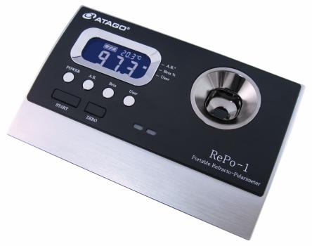 Lightweight Portable Refracto-Polarimeter