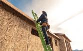 HyperLite Extension Ladder Prevents Injuries
