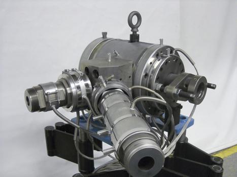 Self-aligning Co-extrusion crosshead for PVC over PVC